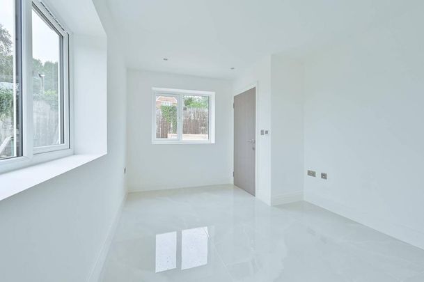 4 bedroom detached house to rent - Photo 1