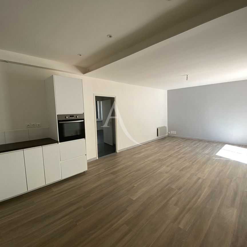 Location Appartement 3 pièces 71m² - Photo 1