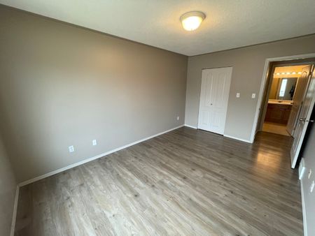 Gorgeous 2-Bedroom Ground Floor Condo in Stony Plain - Photo 4