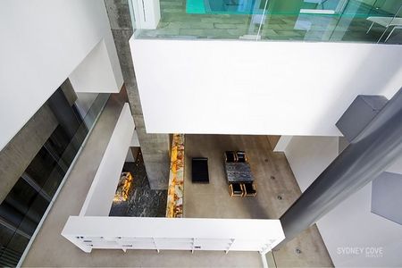 FABULOUS ONE BEDROOM IN SEIDLER’S COVE WITH CITY VIEWS | Furnished - Photo 2