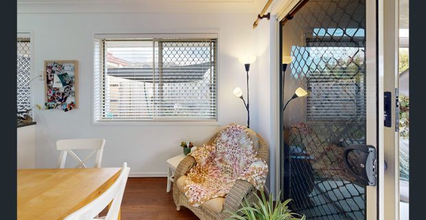 Family home in the heart of Morayfield in quiet gated community - Photo 1