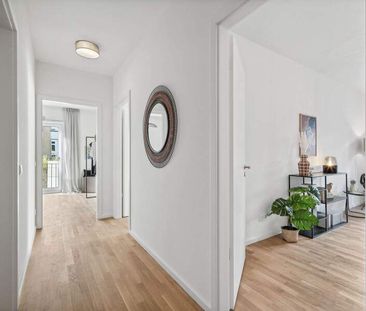 Elegantes Wohnen: 2-Zimmer-Wohnung mit moderner Einbauküche und Balkon - Photo 1