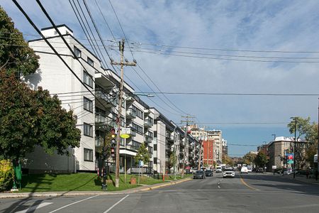 5675-5725 Côte-St-Luc Road - Hampstead House - Photo 4