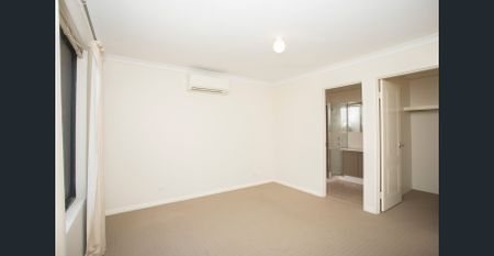 Spacious Villa in Quiet Cul-de-Sac - Photo 5