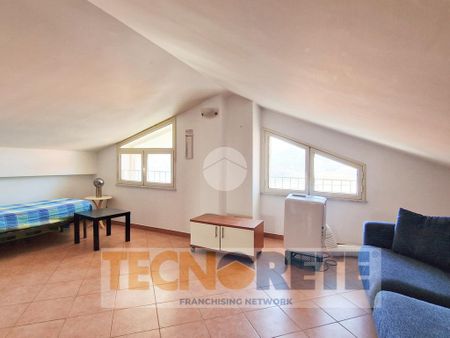 Mansarda in affitto - Photo 5