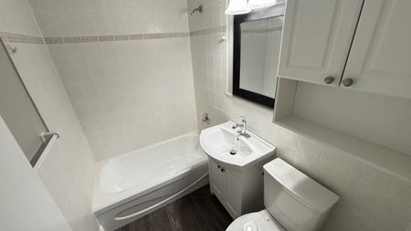 7 & 15 Vancouver Street, Barrie - Photo 2