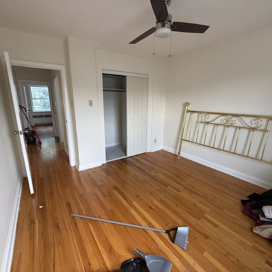 371 Churchill Avenue North - 6 - Photo 1