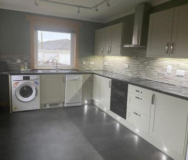 2 bedroom terraced house to rent - Photo 4