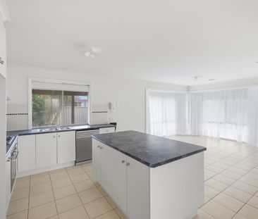 WONDERFUL WESTLAKES - Photo 5