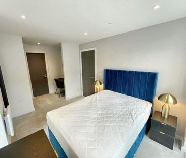 Embankment Exchange, Salford - Photo 6