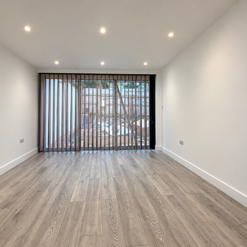 Manor Park Road, London, NW10 4JU - Photo 1