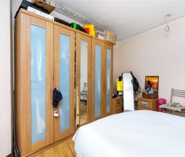 Meadow Road, Vauxhall, SW8 - Photo 4