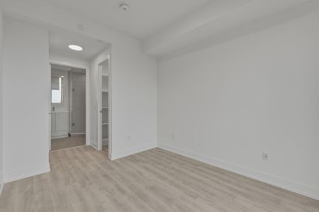 For Lease - 60 Central Park Roadway N/A Unit# 2210, Toronto, Ontario - Photo 5