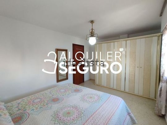 Alquiler de piso en Calle Margarita - Photo 1