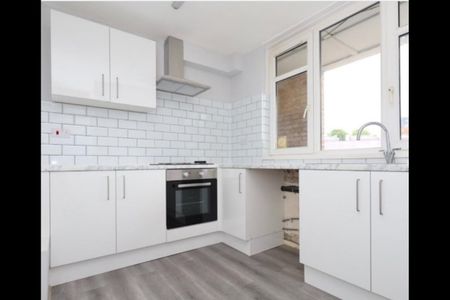 3 Bed Flat, Flanders Way, E9 - Photo 4