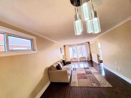 For Lease - 24 Chestermere Boulevard Unit# Upper, Toronto, Ontario - Photo 1