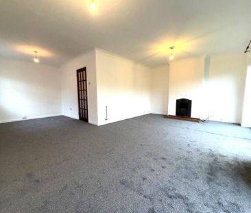 3 bedroom detached house to rent - Photo 2