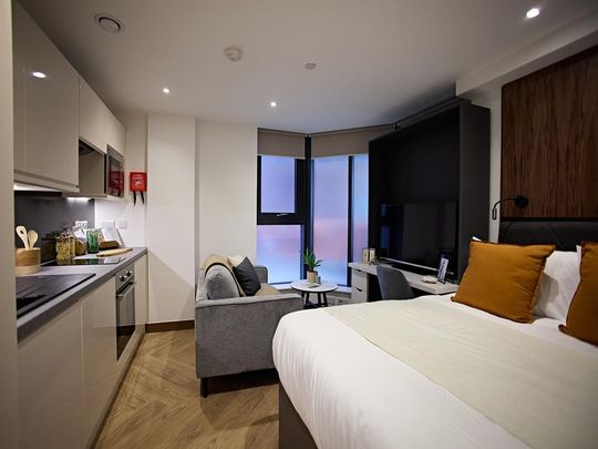 Studio to rent - Photo 1