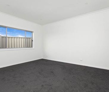 Shell Cove Family Home - Photo 2