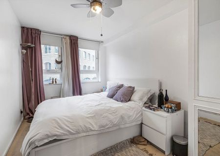 St. Katharines Way - Photo 2