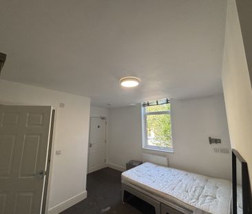 Main Street, Stapenhill, BURTON-ON-TRENT - Photo 1