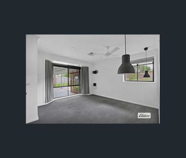 Well presented home close to town - Photo 1