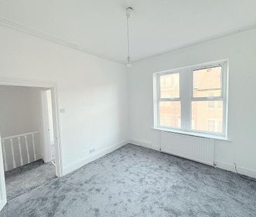 3 bedroom apartment to rent - Photo 3