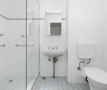 One-Bedroom Apartment in a Prime Harris Park Location - Photo 4