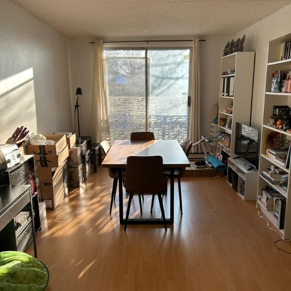 2 chambres (4-1/2) Longueuil, électricité incluse, 1er avril, 1545$ - Photo 1