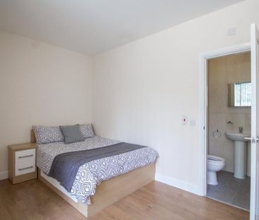 Studio to rent - Photo 2