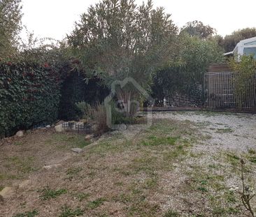 Dans résidence avec piscine Maison 2 pièce(s) avec jardin et place ... - Photo 5