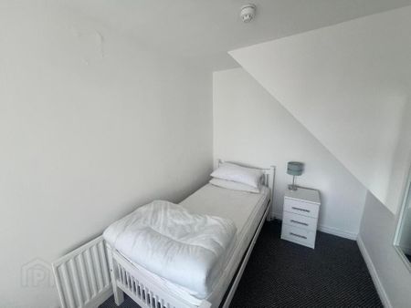 37 Causeway Street, Portrush, BT56 8AB - Photo 3