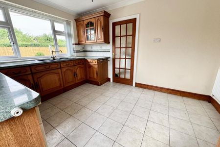 2 bedroom bungalow to rent - Photo 5