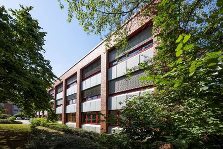 *Provisionsfrei* ca. 920 - 1.393 m² Büro-/Praxisfläche Nähe Indupark zu vermieten. - Photo 3