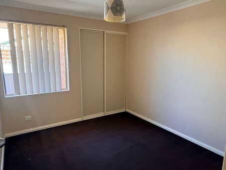 Low maintenance unit in a great location. - Photo 2