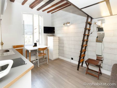 Logement à Paris, Location meublée - Photo 2