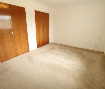 4 bedroom detached house to rent - Photo 5