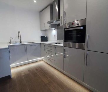 Riverside View, Berkeley Avenue, Reading, RG1 - Photo 5