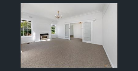 For Lease – Light-Filled Family Home in a Leafy Beaumaris Pocket - Photo 2