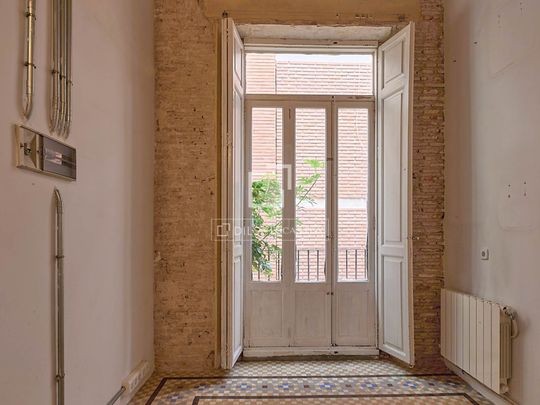 Excellent 2 Bedroom apartment for rent in El Carmen, Valencia - Photo 1