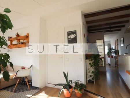 Van Gogh Lives Upstairs - Photo 3