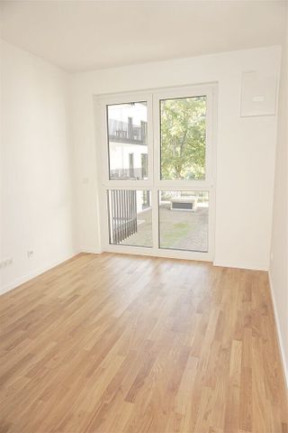 Exklusive 3 Zimmer Wohnung mit Einbauküche und Balkon in direkter Mosellage ! - Photo 5