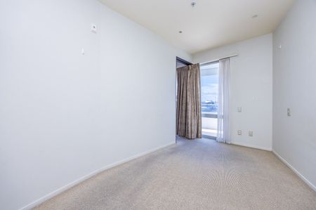 Luxury Living at 404/88 The Strand - Your Urban Oasis Awaits! - Photo 4