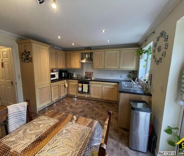 3 bedroom terraced house to rent - Photo 4