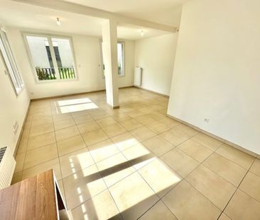 LUMINUEUX ET CHARMANT T1 DE 38.80M² EN REZ-DE-CHAUSSÉ DONNANT SUR C... - Photo 4