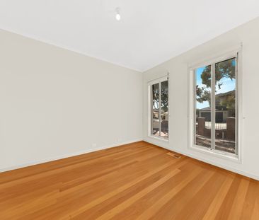 Rare Opportunity in the heart of Mill Park! - Photo 5