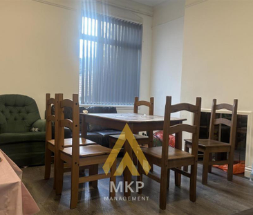 5 bedroom terraced house to rent - Photo 1