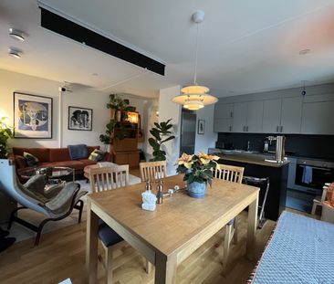 Mysig och välplanerad tvåa i Farsta – nära natur och kommunikationer! - Photo 4