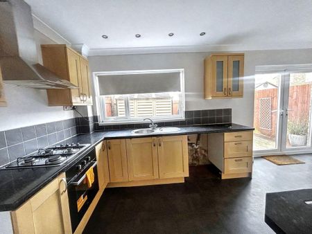 3 bed terraced house to rent in NE24 - Photo 5