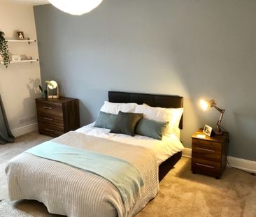 *Central Location**No Deposit**All Bills Included* 1 - Photo 6